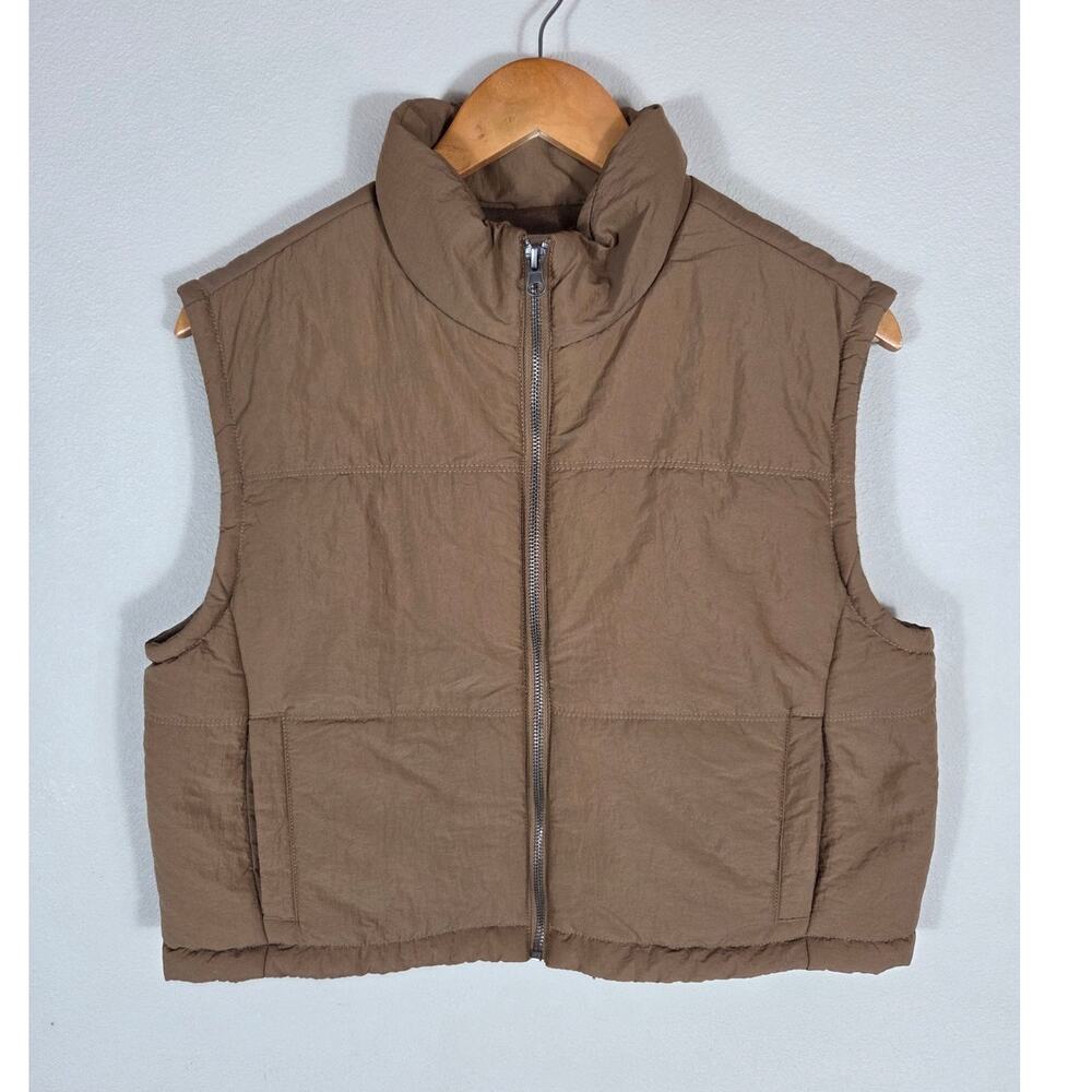 Thread & Supply Woman's NWT Cropped Tan Puffer Zip Up Vest Size Medium